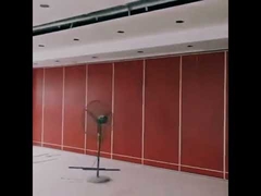 오디토리움의 매우 비밀스러운 어쿠스틱 접착 벽