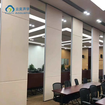STC 30-53db와 맞춤형 콘퍼런스 홀링 룸 디바이더